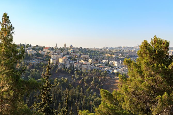 1-Night Private Jerusalem and Bethlehem Tour from Amman - Walking the Old City: Holy Sepulcher, Western Wall, and the Temple area
