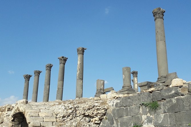 3 Days Tour: Petra, Dead Sea, Jerash, Umm Quais from Amman - Price and logistics: what you pay for, and what you must budget separately