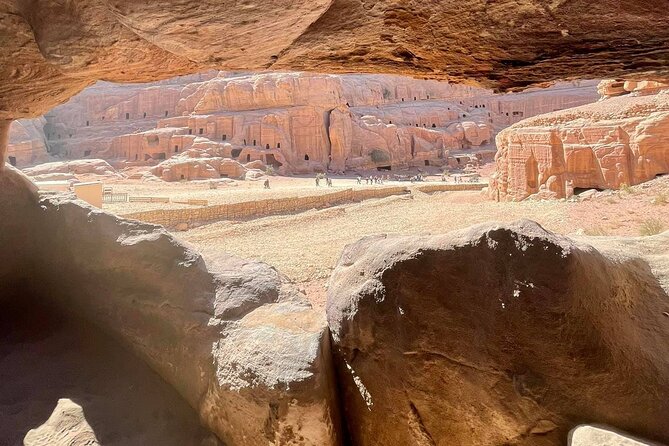 3 Epic Nights in South Jordan exploring with the locals. - Day 2 Back in Petra: A Free Day Plus Dinner in a Cave With Real Comfort