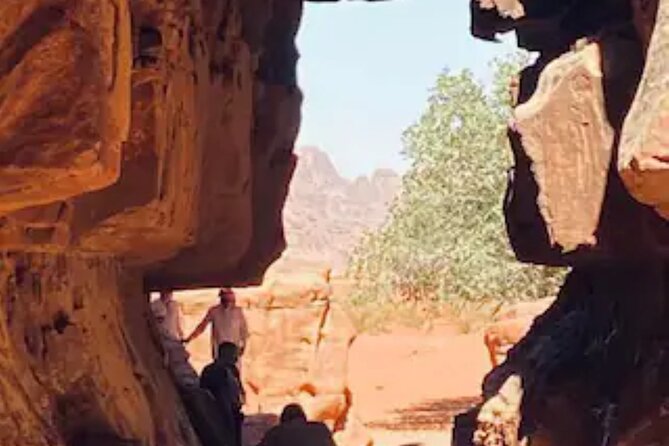 4 Hour Jeep Tour Wadi Rum Desert Highlights (morning or sunset) - Khazali Canyon: Inscriptions, Old Routes, and Footprint-Style Marks
