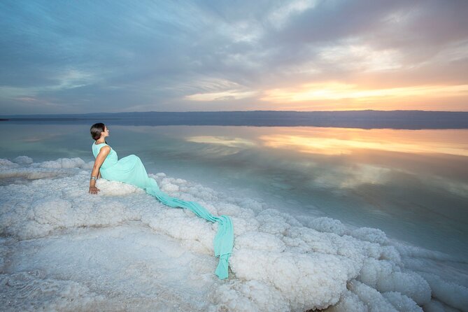 5-Day Jordan Tour in Petra, Wadi Rum, and the Dead Sea - Day 4 afternoon and evening: Dead Sea hotel time for floating and mud bath style spa