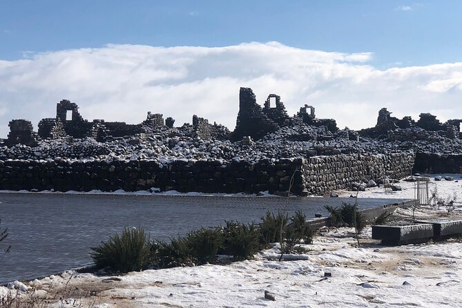 5-Desert Castles of Jordan Full-Day Private Tour from Amman - Qsar Al-Azraq (Qasr al-Asraq): The Fortress Shaped by Water