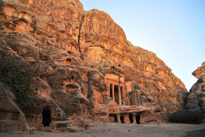 6 Days Private tour to Amman Baptism Site Petra Wadi Rum Dead sea - Amman Citadel and Roman Theatre: timing your morning for the best energy