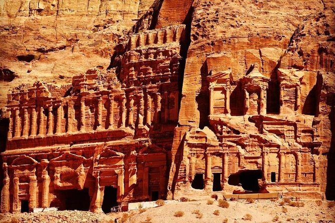 7-Day Super Luxury Tour By Toyota Land Cruiser - Day 6: Wadi Rum Protected Area, jeep tour, Bedouin dinner, desert camp night