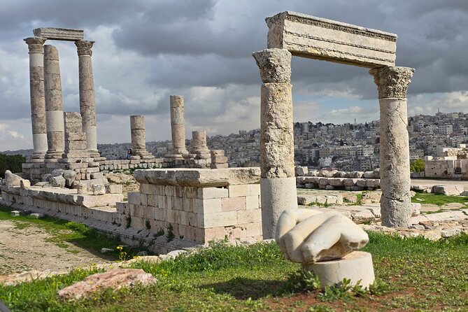 8-Night Best of Jordan Tour: Jerash, Petra with Aqaba and Dead Sea Overnight - Jerash, Roman empire street swagger in the Jordanian countryside