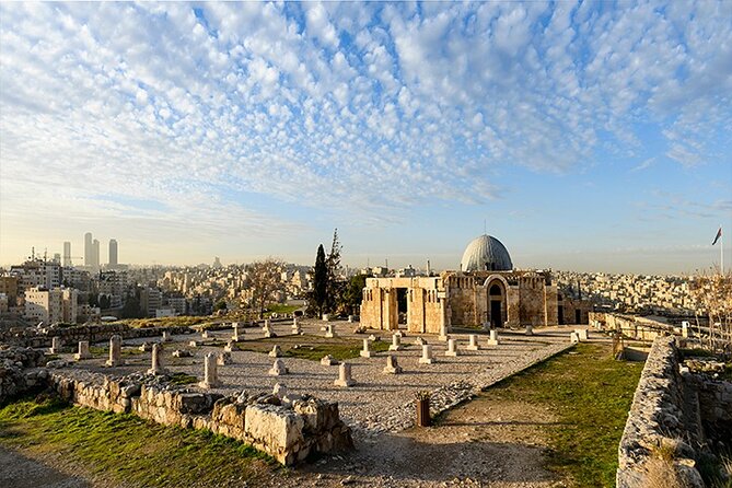 Amman Airport Private Arrival Transfer - Luggage Rules: The One Suitcase and One Carry-On Setup