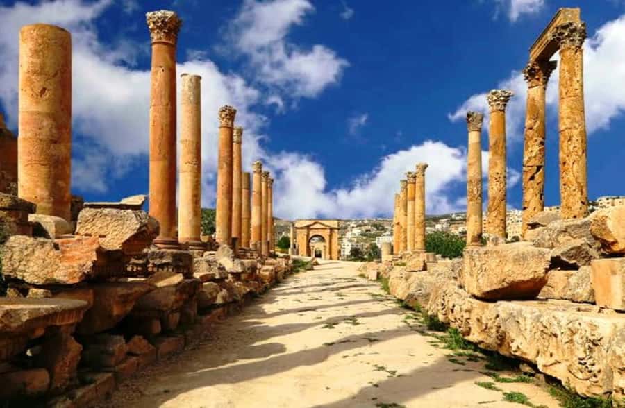 Amman City Tour From Amman - Roman Theatre and Mount Jufa: a short stop with real context