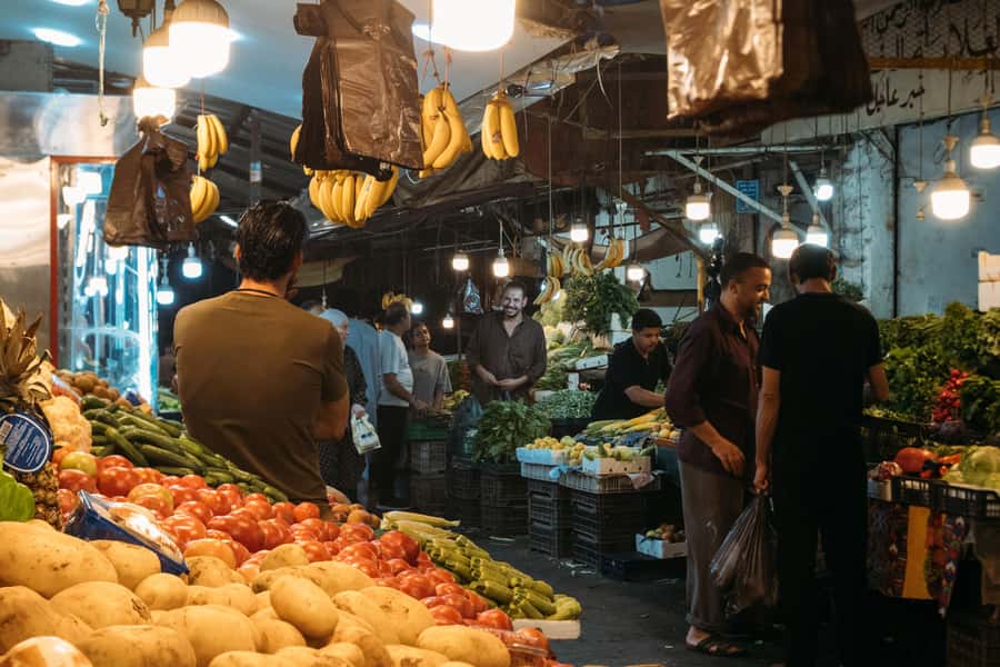 Amman: Guided Food Tour in Downtown - Jordanian Comfort Food Meets Classic Sweets: Mansaf, Baklava, and Kunafa