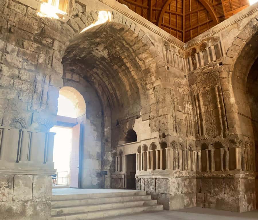Amman Heritage Tour: Street Food, Local Culture & Art - Grand Husseini Mosque Basics and Etiquette for First-Time Visitors