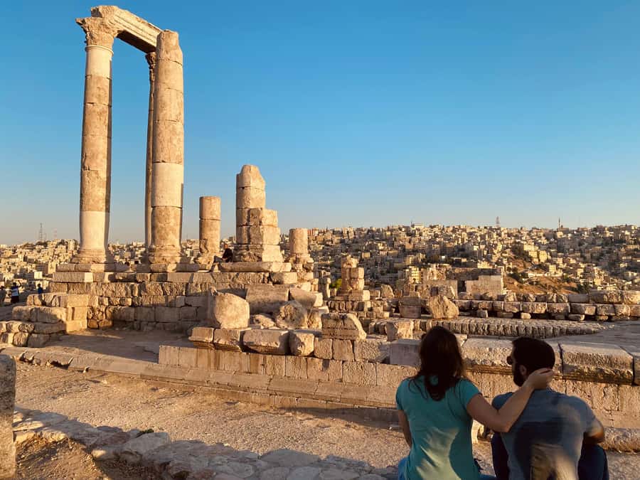 Amman Heritage Tour: Street Food, Local Culture & Art - Arts and Crafts Market Plus Independent Galleries and Music as a Souvenir