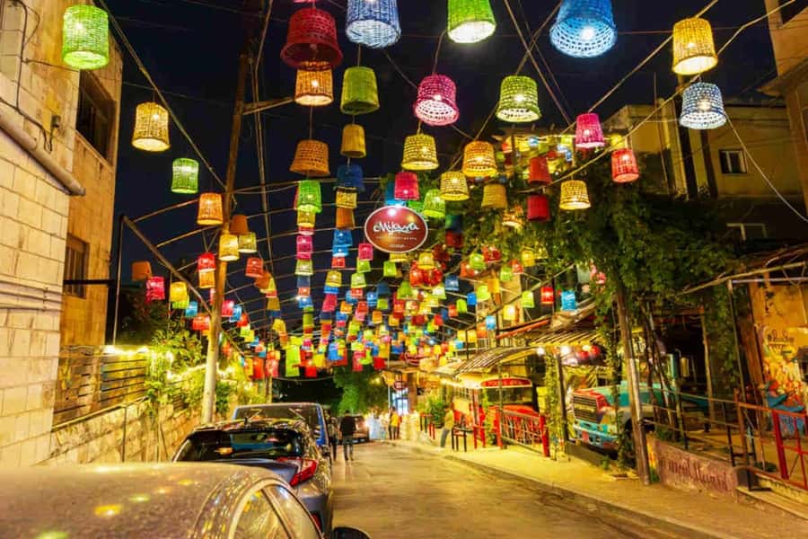 Amman: Hidden Gems & Underground Local Neighborhoods Tour - Starting at Rainbow Street: The First Circle Meets a Real Local Walk