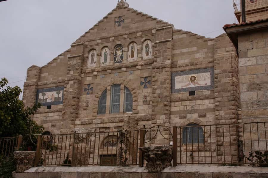 Amman King's Way Day Tour To Petra - Pickup in Amman, and why your meeting point matters