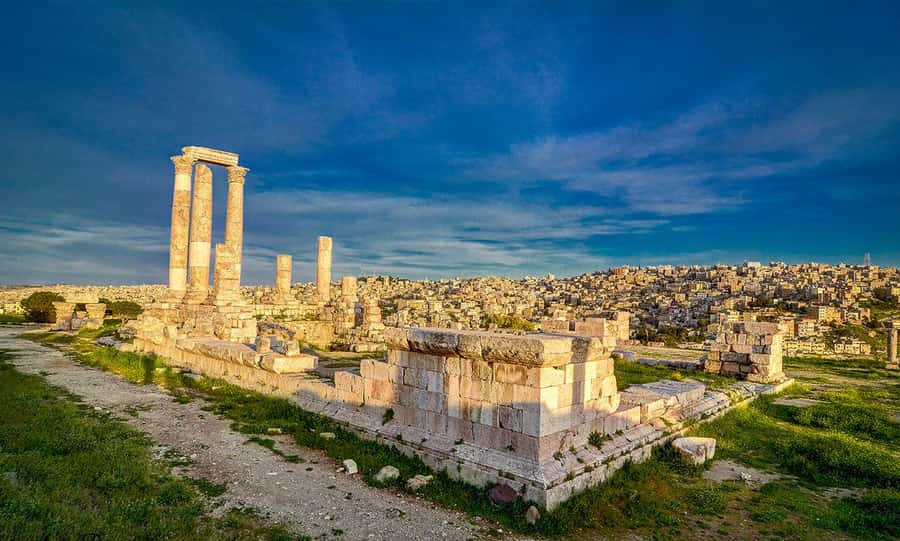 Amman Sightseeing Private Tour with Additional Options - King Abdullah Mosque, Plus the Nearby Religious and Civic Stops
