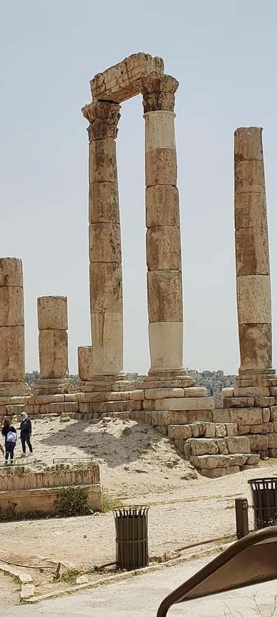 Amman Tour - Rainbow Street and Hashem Restaurant: your taste of modern Amman