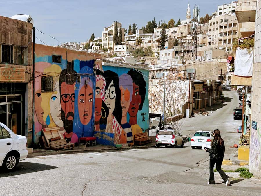 Amman Walking Tour: Hidden Gems, Culture & Street Food - Who should book this walk, and who should skip it