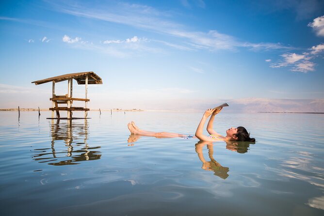 Day Tour To Dead Sea And Madaba - How the Amman pickup and air-conditioned ride work