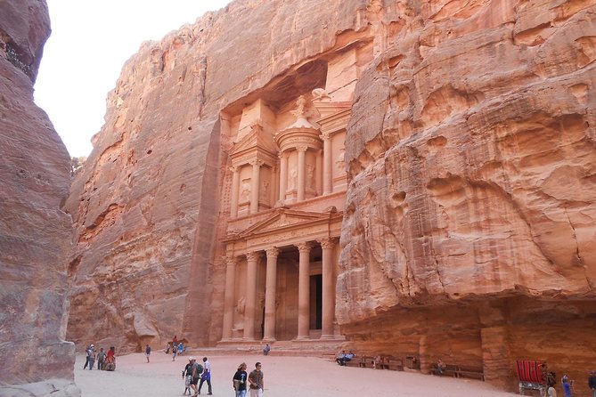 Day Tour to Petra from Aqaba - The guided walk through Petra’s must-see sites