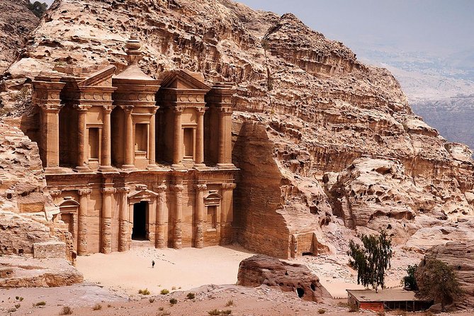 Day Tour To Petra From Dead Sea or Queen Alia Airport - Walking into Petra: Siq, Treasury, and what fits in four hours