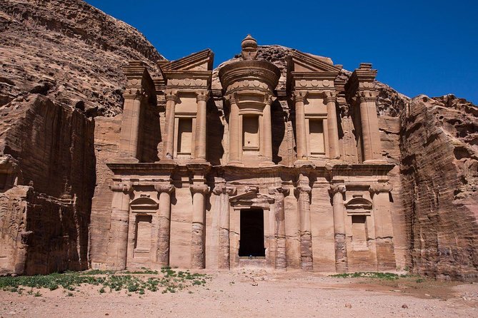 Day Tour To Petra From Dead Sea or Queen Alia Airport - Optional local guide: when it is worth the added cost