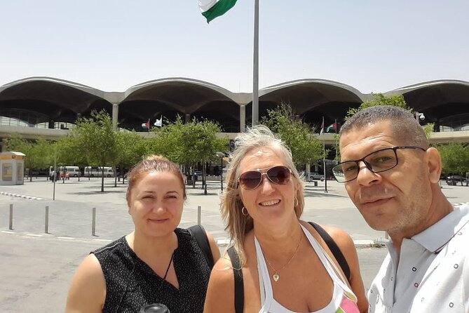 Elite Transfers : Queen Alia Airport to Any Destination in Jordan - Finding Your Driver Fast at Queen Alia International Airport
