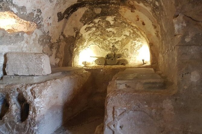 Exploring Shrines, Mosques, and Holy Landmarks Private Tour - The Blessed Tree (Tree of Al Buqayawiyya): the hour that changes the pace