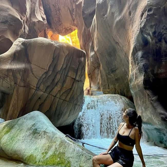From Amman or Madaba: Wadi Mujib Hiking Tour - Wadi Al-Mujib Hiking Tour: What to Expect on the Canyon Trail