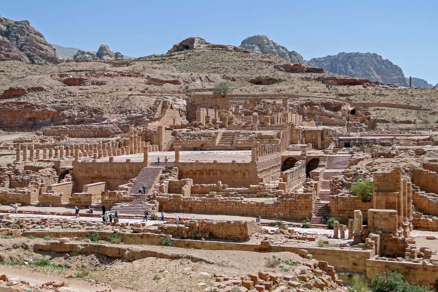 From Amman: Petra Private Tour - Riding the desert highway in an air-conditioned private car