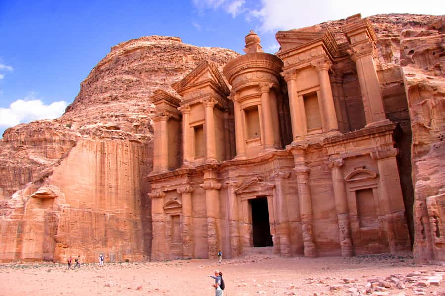 From Amman: Petra & Wadi Rum Private or group Day Tour - Should you hire a guide at Petra? (The guide question)