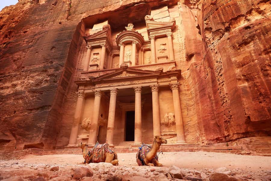 From Amman: Private/group Full-Day Tour to Petra - Door-to-door Petra: what makes this day trip work