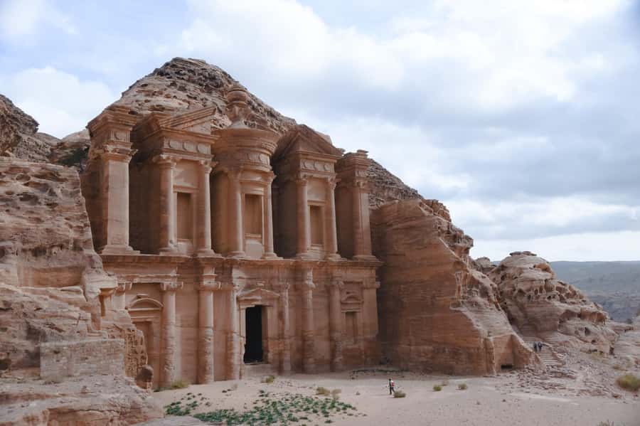 From Dead Sea: Private Full-Day Petra Tour - Sweimeh pickup, the ride rhythm, and the drive time reality