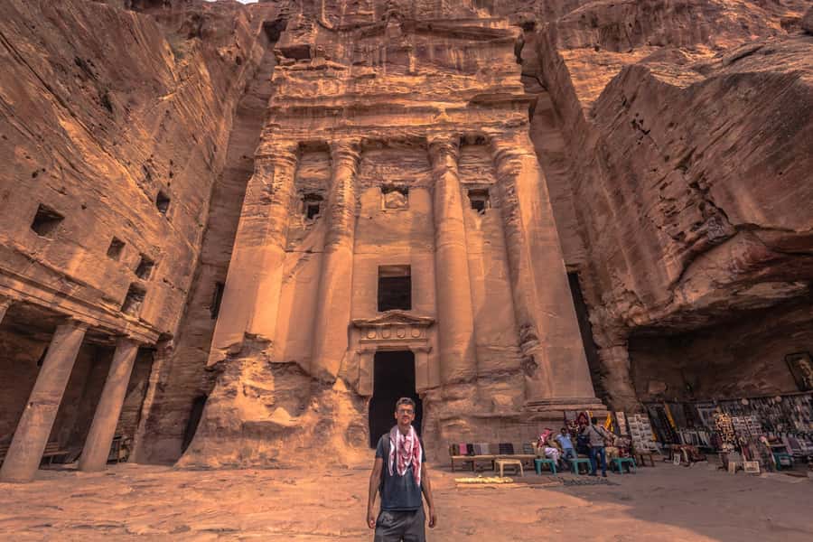 From Eilat: Petra Day Group Tour - The tour story: from Nabataens and water cisterns to the Treasury facades