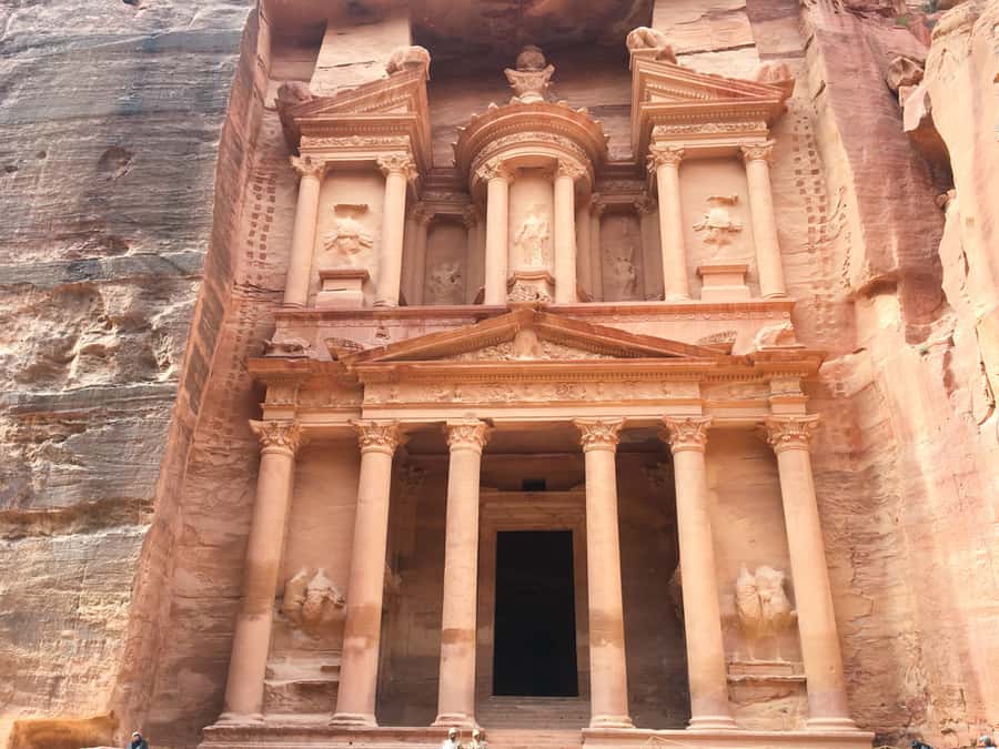 From Eilat: Petra Full-Day Guided Tour with Transfers - A long day to Petra, built around the Arava border crossing