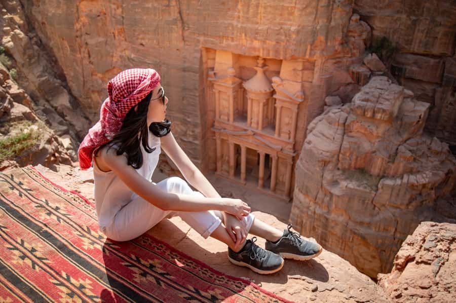 From Eilat: Petra Tour with Transfer and Lunch - Viewpoint stop and shopping time, keep it light