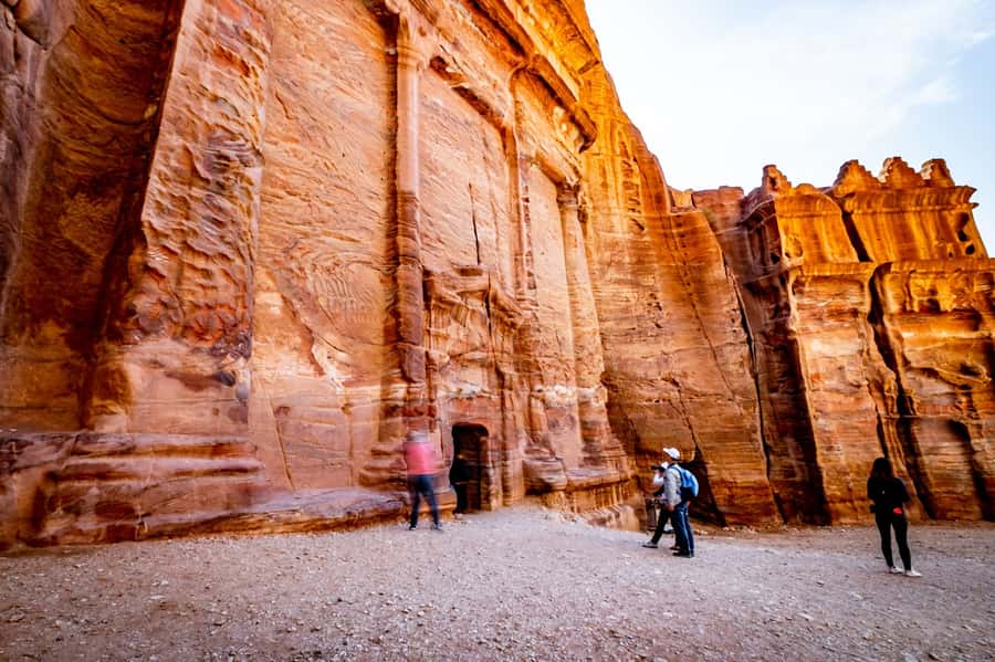 From Eilat: Petra Tour with Transfer and Lunch - Price and logistics: what you pay, what you don’t