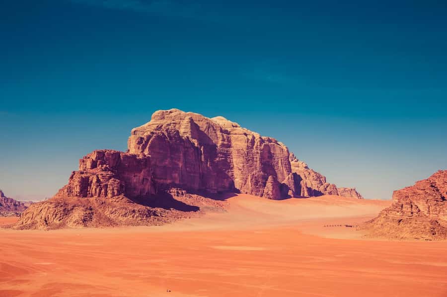 From Jerusalem: Petra, Wadi Rum & Aqaba 2-Day Glamping Tour - Meeting at David Citadel, then crossing toward Aqaba with a strict timetable