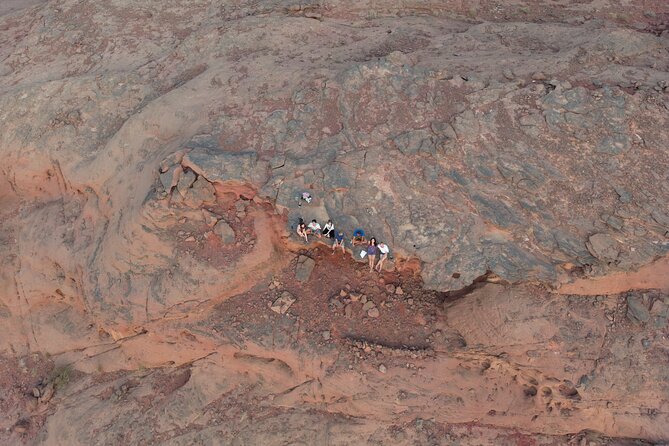 Full-Day Jeep Tour in Wadi Rum with Overnight Stay - Khazali canyon and Jebel Khazali’s inscriptions you can actually see