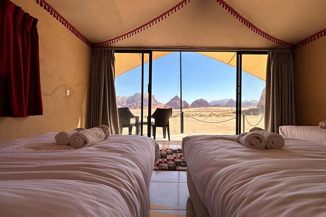 Full-Day Jeep Tour & Sleep in Luxury Tent with private Bathroom - The 4WD route, stop-by-stop: Lawrence’s Spring to the rock arches