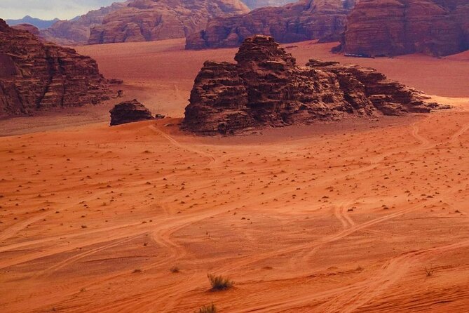 Full-Day Jeep Tour, Wadi Rum Desert Highlights - Little Rock Bridge: a family-friendly climb with great views