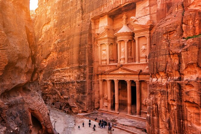 Full-Day Petra Historical Tour From Amman - The morning drive: picking you up, then heading south via King’s Highway