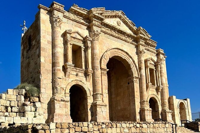 Full Day Private InterCity Tour Jerash Ajloun Umm Qais from Amman - The 12-hour schedule, in plain English
