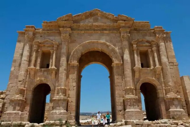 Full day Tour in Jerash and Dead sea from Amman - Jerash ruins, walking smart in a huge Roman site