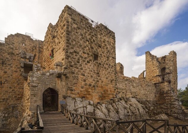 Full day Tour Jerash، Ajloun and Um Qais from Amman - Comfort on the Road from Amman: AC, WiFi, and Why It Matters Here