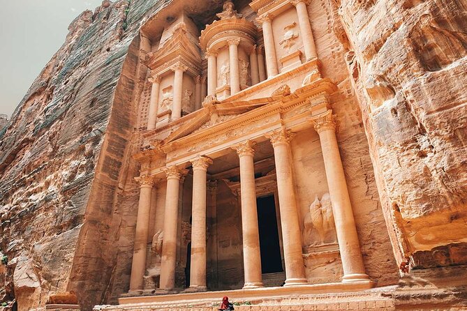 Full Day Tour Petra and Wadi Rum from Amman - The 4x4 jeep safari in Wadi Rum: what you should expect