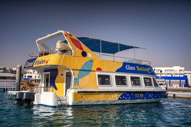 Glass-Bottom Boat 2-hours Tour and Coral-Reef Viewing from Aqaba - On Board Atmosphere: Soft Drinks, Music, and the Human Touch