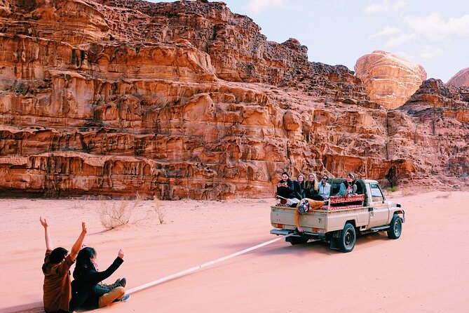 Half day Jeep Tour in Wadi Rum incl. water and Bedouin tea - Optional upgrades: camel rides and a Bedouin camp night