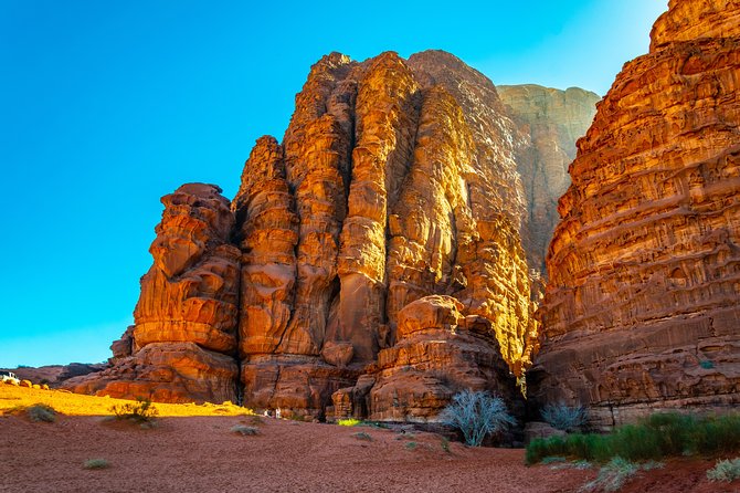 Half-Day Jeep Tour: "Wadi Rum Images" - Khazali Canyon and the Petroglyph Layer Cake