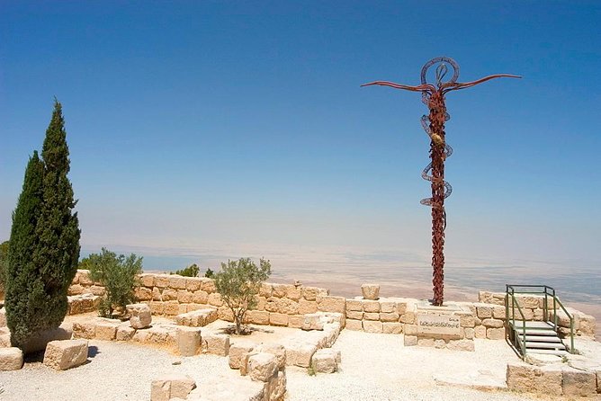 Half-Day Majesty: Madaba Mosaics & Mount Nebo's View - Who this tour suits best