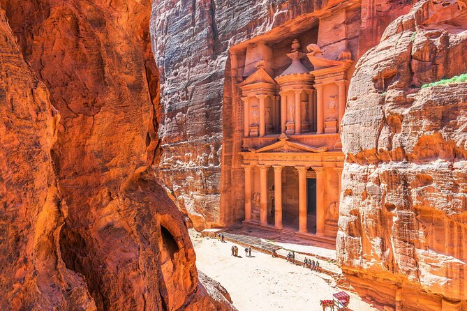 Half Day Tour to the Wonderful City of Petra - Food in Petra time: lunch planning so you do not lose momentum