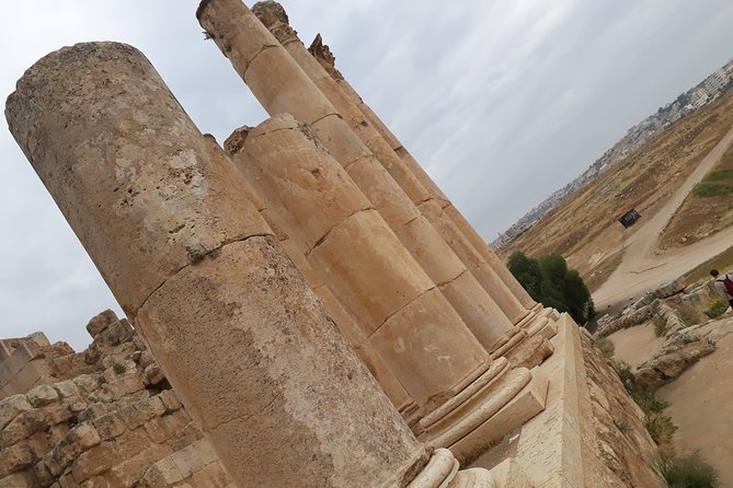 Jerash, Ajloun & Umm Qais Private tour - Entry Fees, Local Guides, and Using the Jordan Pass Smartly