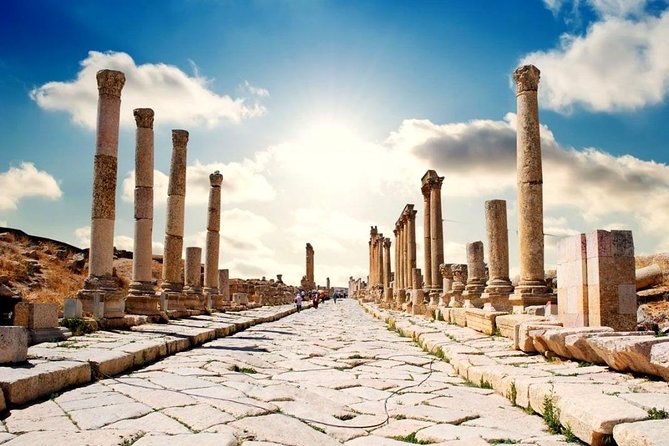 Jerash Half Day tour from Amman - The Amman Departure: A Simple Start with Scenic Drive Time